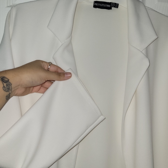 Pretty Little Thing Tall Cream Oversized Relaxed Blazer Size 12 - Picture 5 of 9